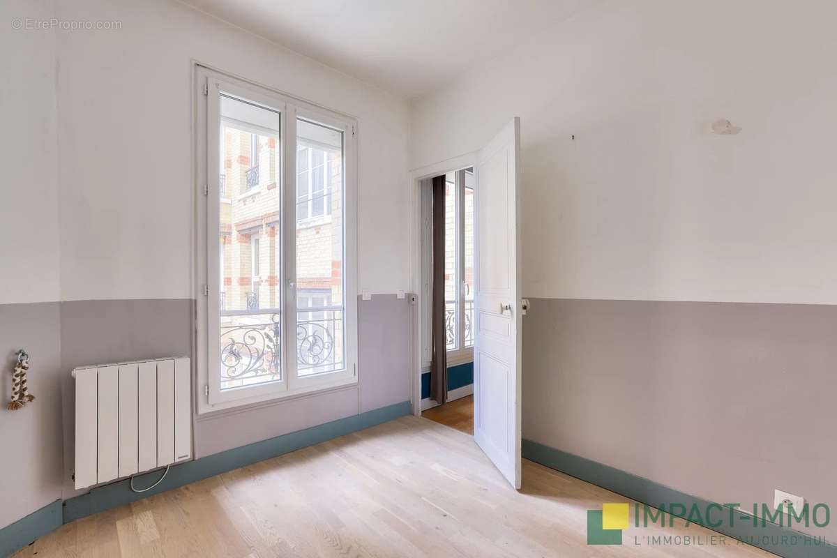 Appartement à COURBEVOIE