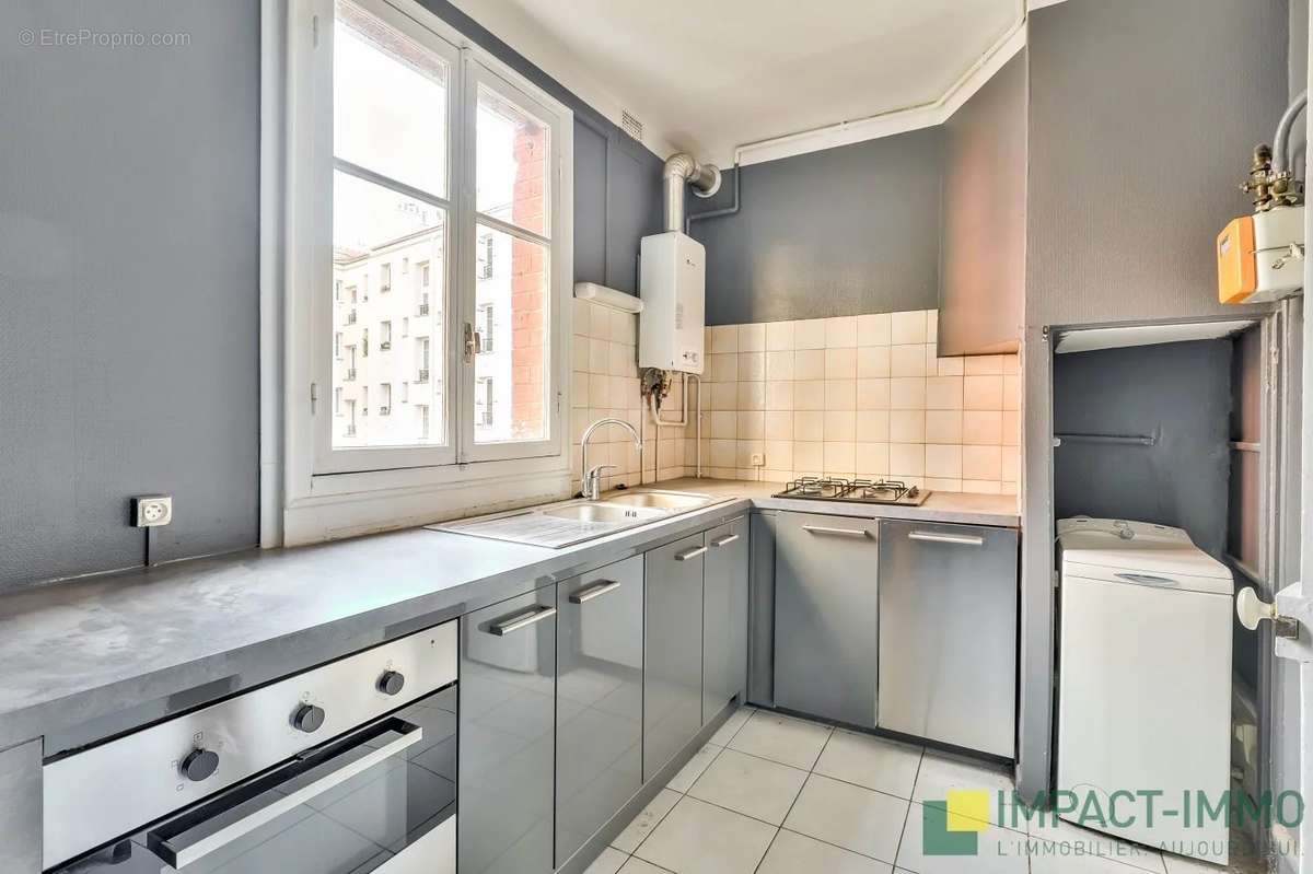 Appartement à COURBEVOIE