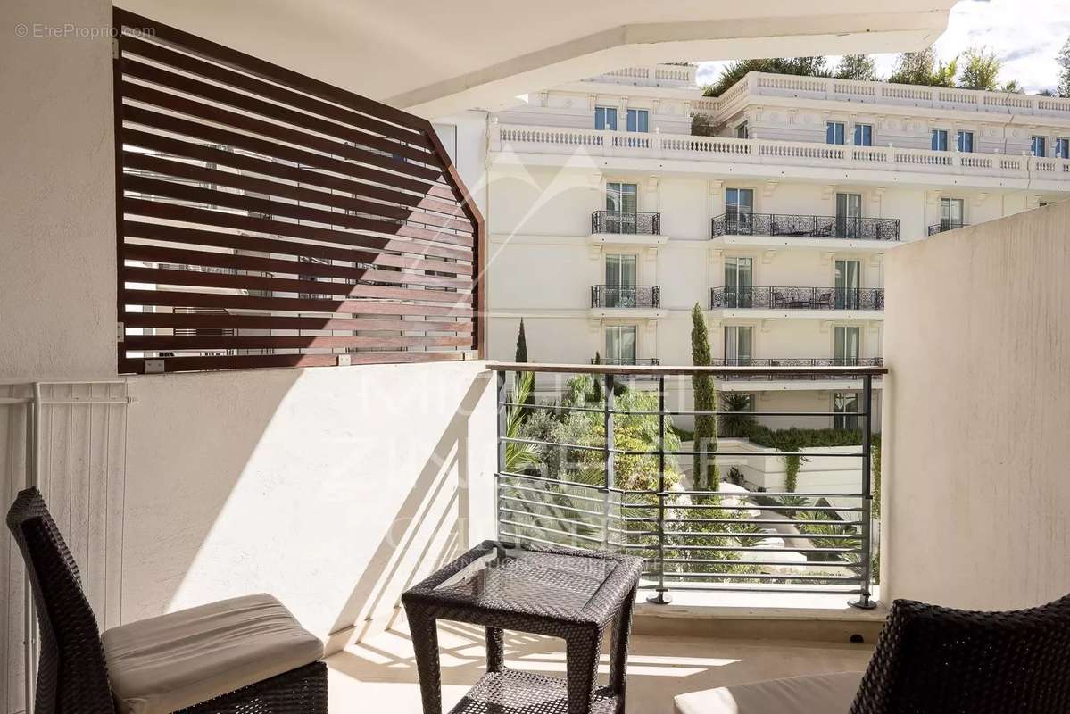 Appartement à CANNES