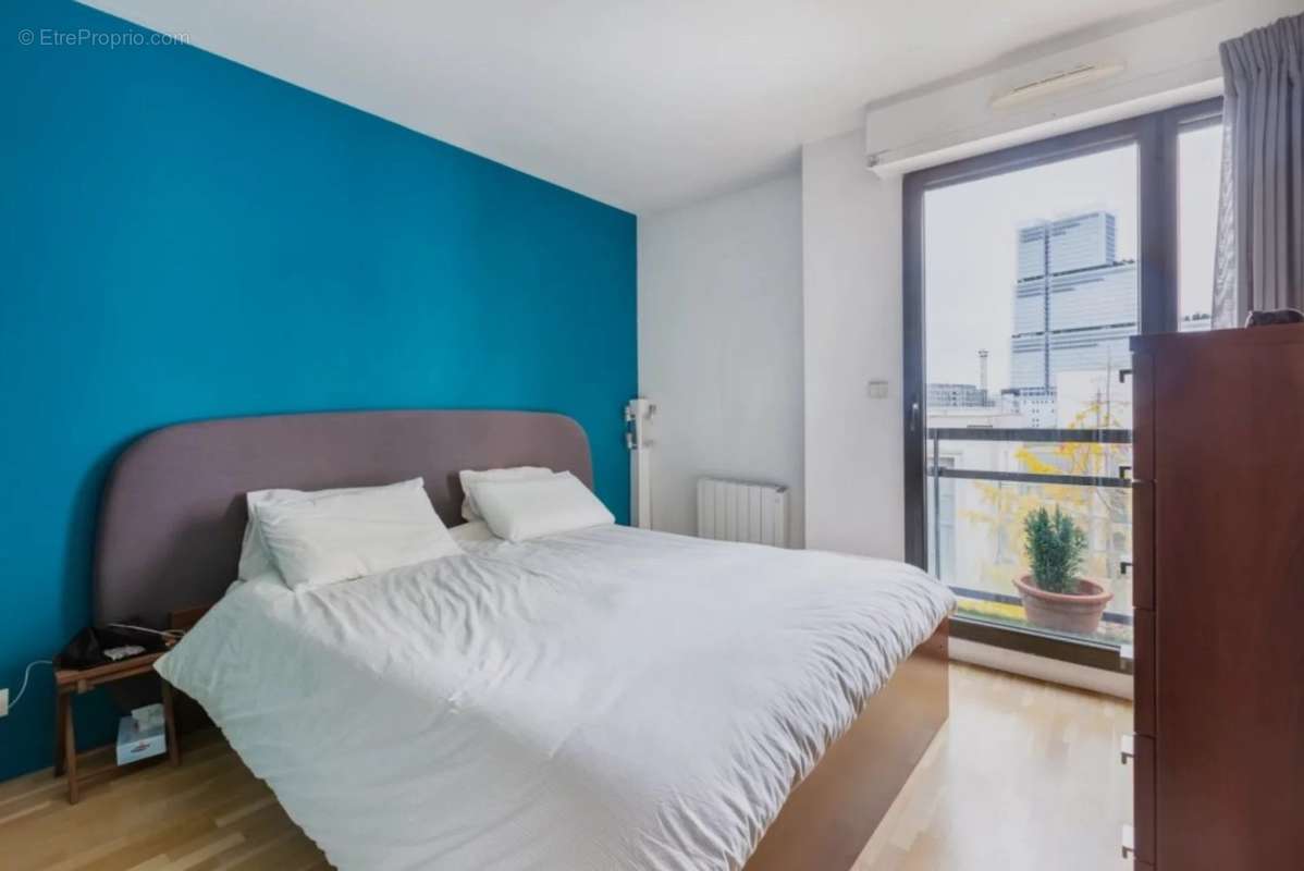 Appartement à PARIS-17E