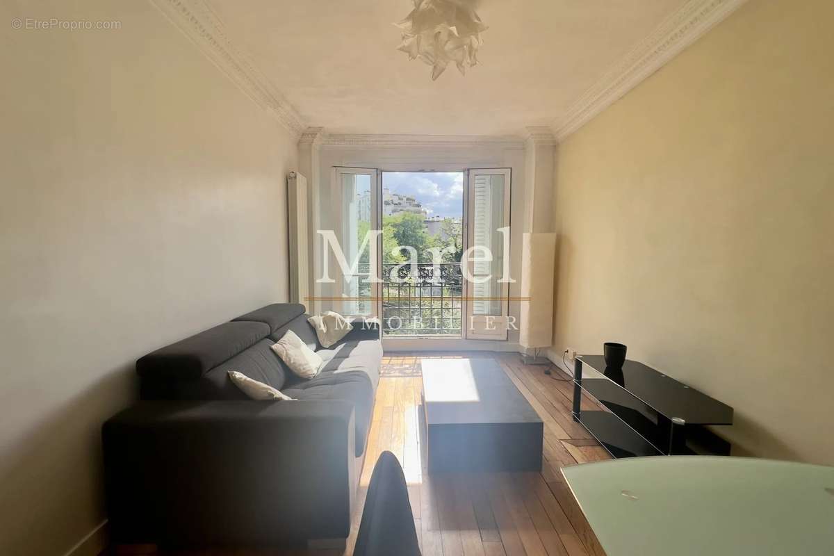 Appartement à PARIS-15E