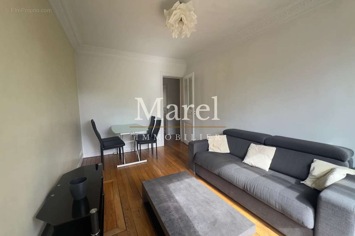 Appartement à PARIS-15E