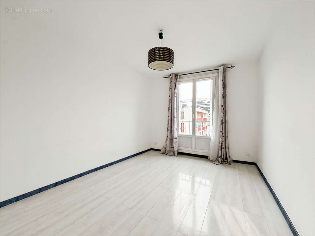 Appartement à MARSEILLE-13E