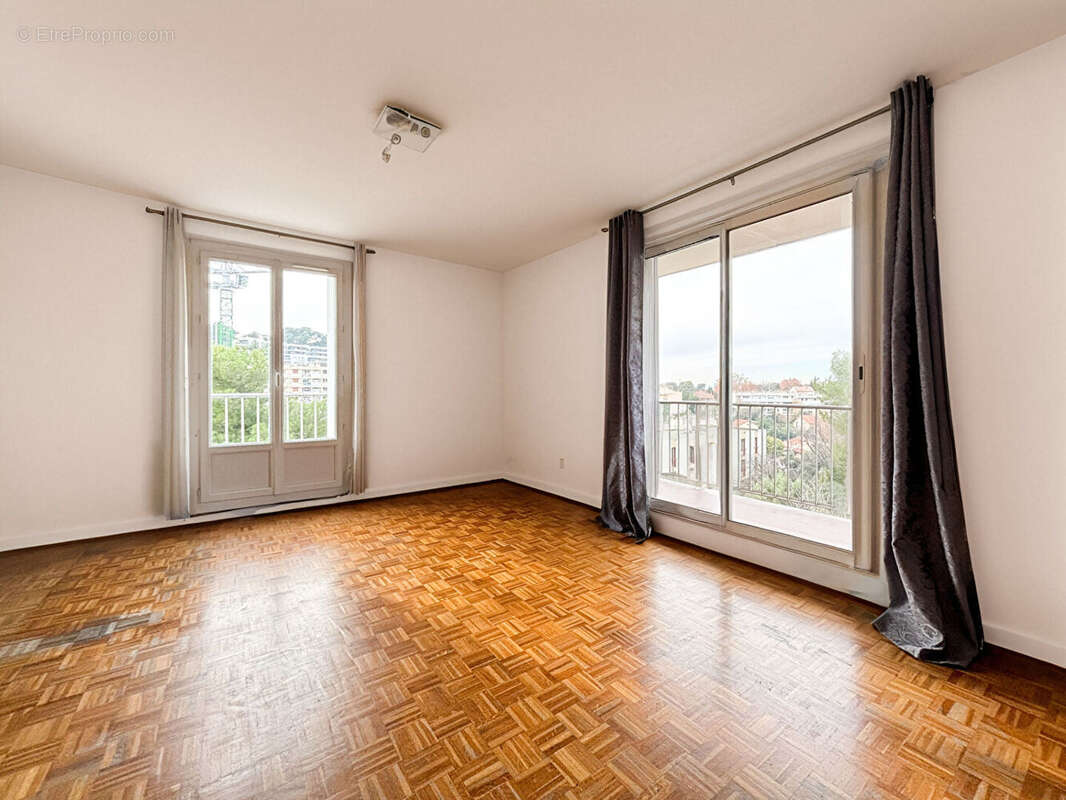 Appartement à MARSEILLE-13E