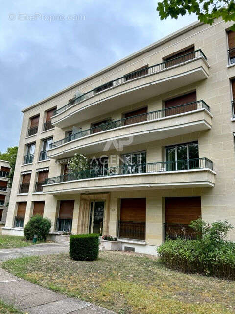 Appartement à MAISONS-LAFFITTE