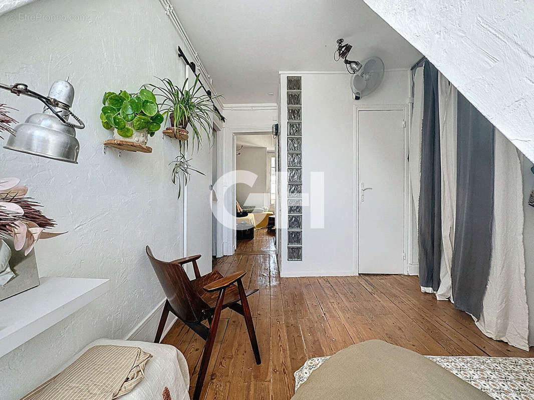 Appartement à PARIS-12E