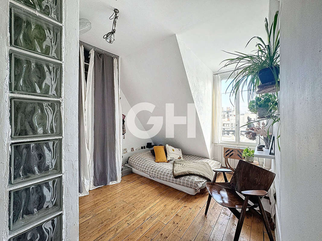 Appartement à PARIS-12E