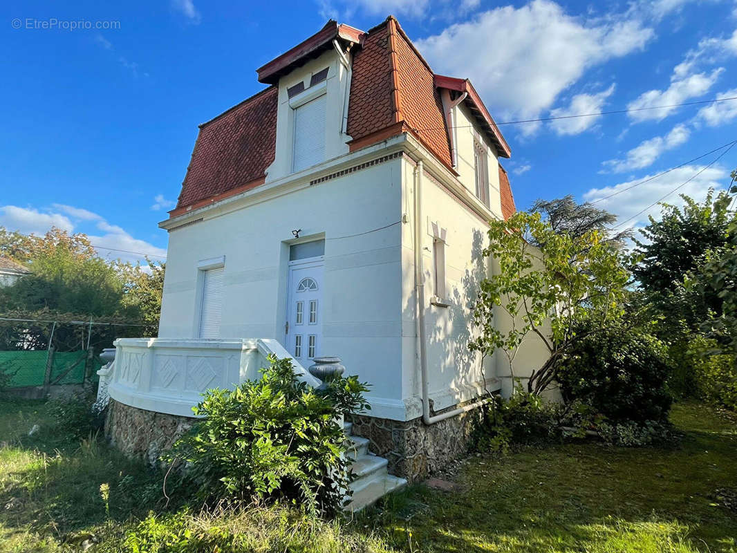 Maison à AUBERGENVILLE