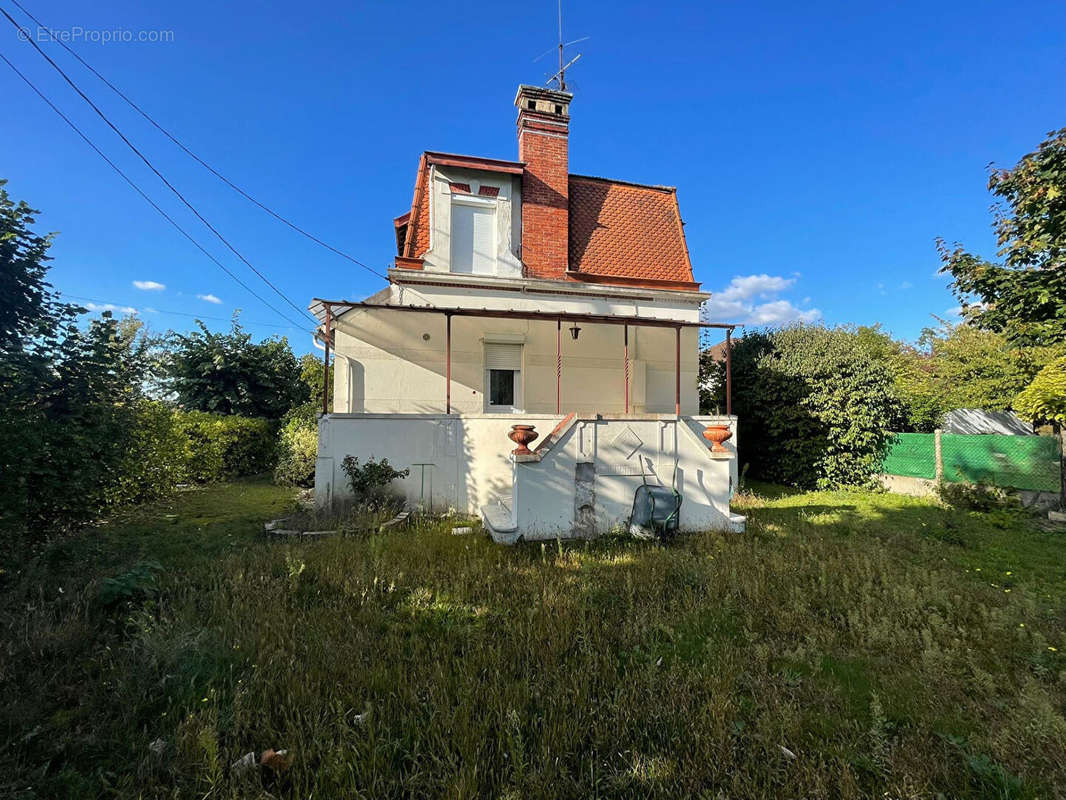 Maison à AUBERGENVILLE