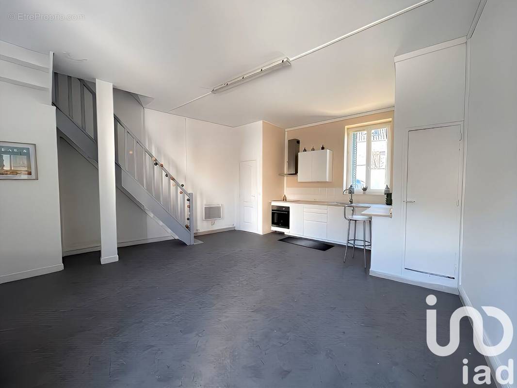 Photo 1 - Appartement à HARDRICOURT