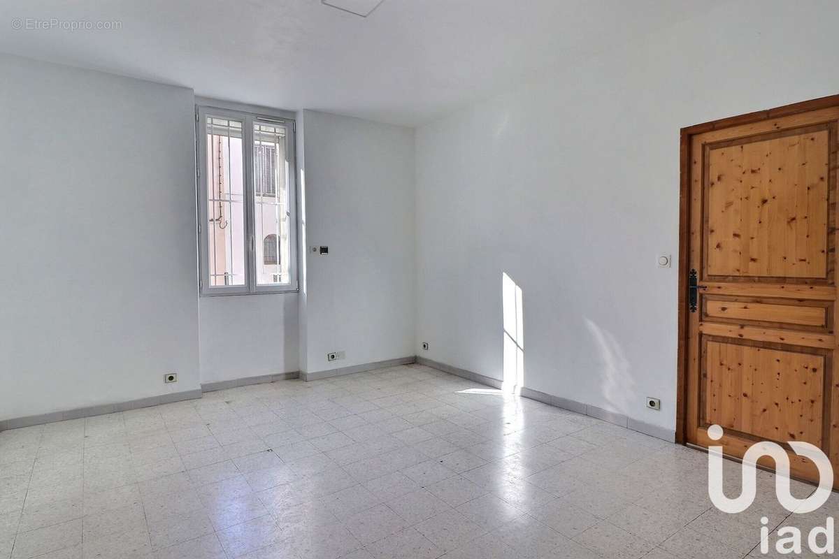 Photo 2 - Appartement à MARSEILLE-5E