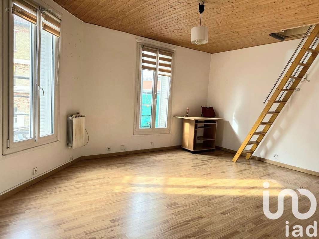 Photo 2 - Appartement à GENNEVILLIERS