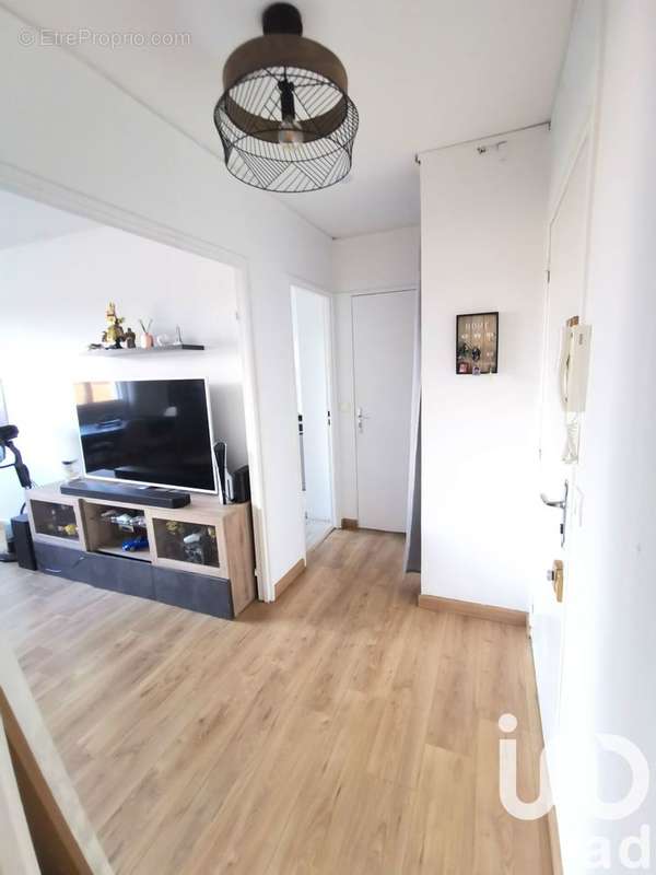 Photo 4 - Appartement à SAINTE-GENEVIEVE-DES-BOIS