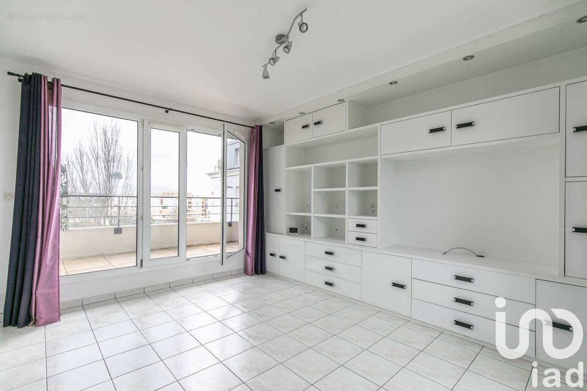 Photo 1 - Appartement à NEUILLY-PLAISANCE