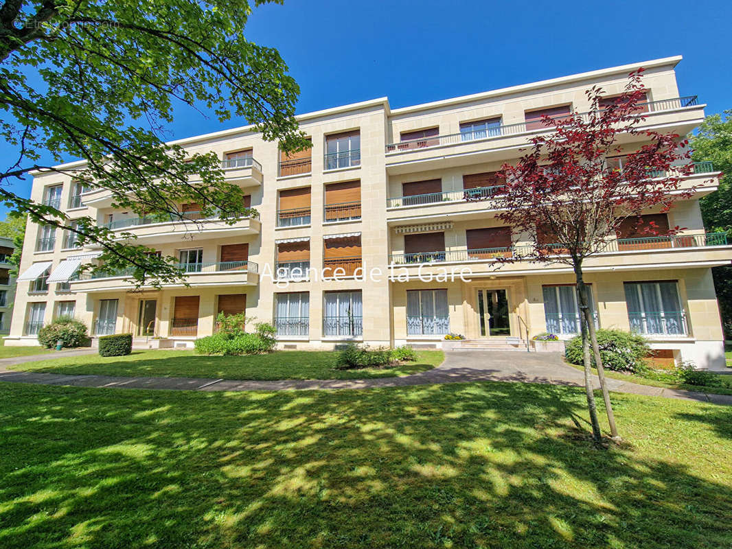 Appartement à MAISONS-LAFFITTE