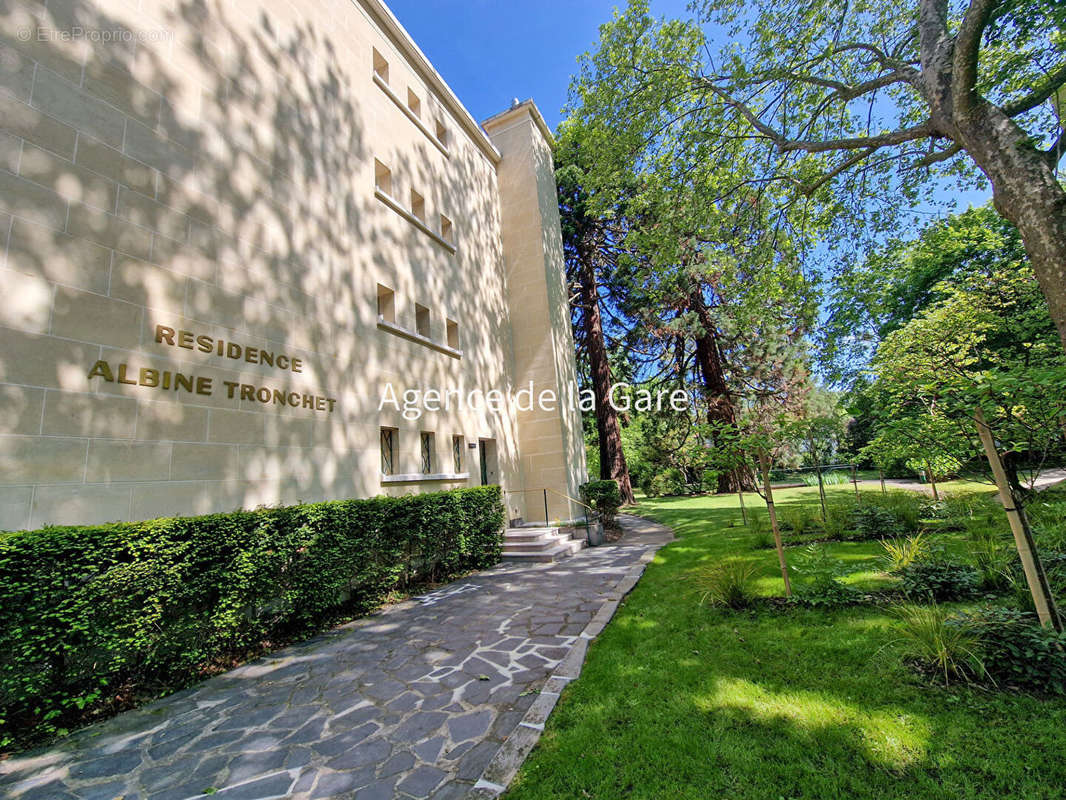 Appartement à MAISONS-LAFFITTE