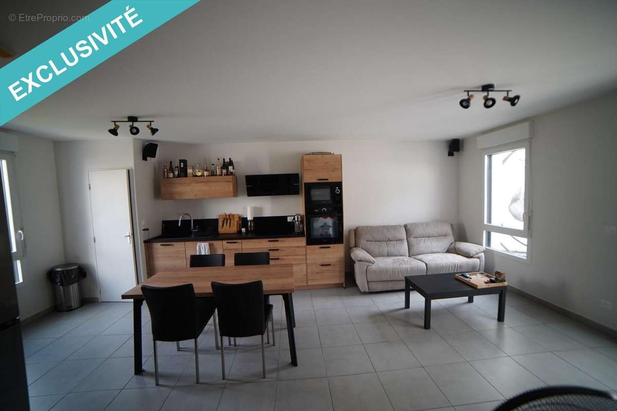 Photo 2 - Appartement à MEYZIEU