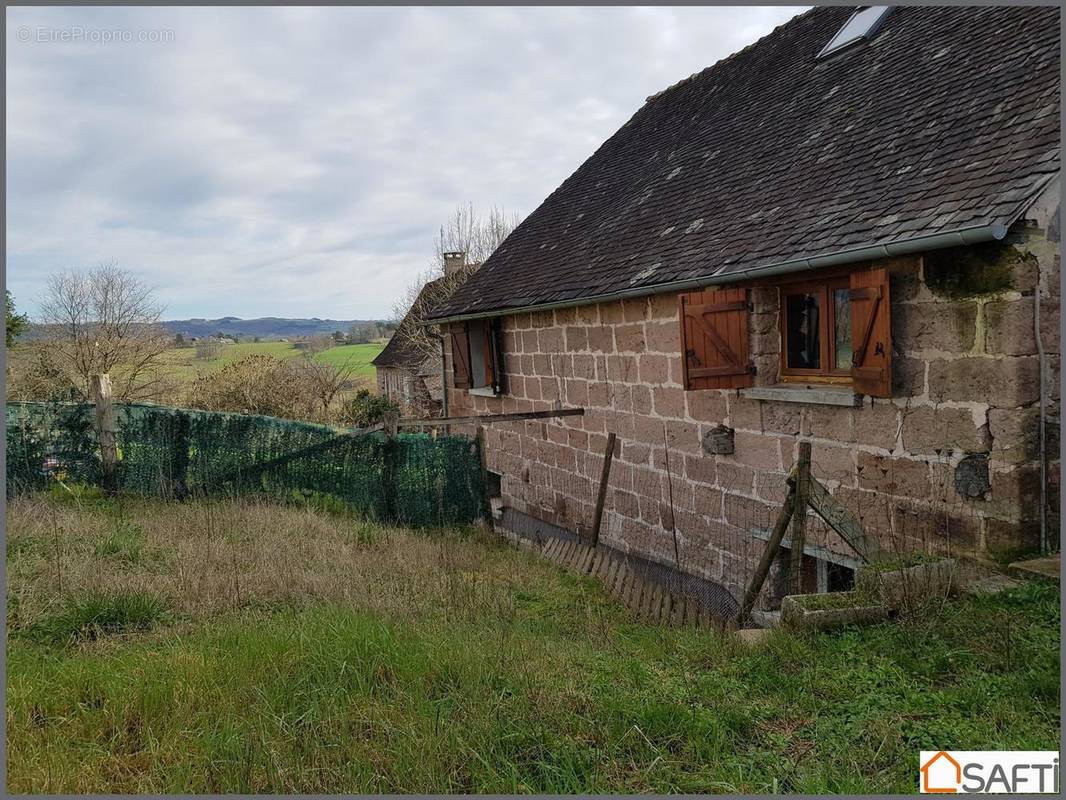 Photo 1 - Maison à SAINT-CYR-LA-ROCHE