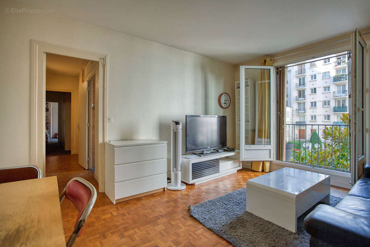 Appartement à PARIS-15E