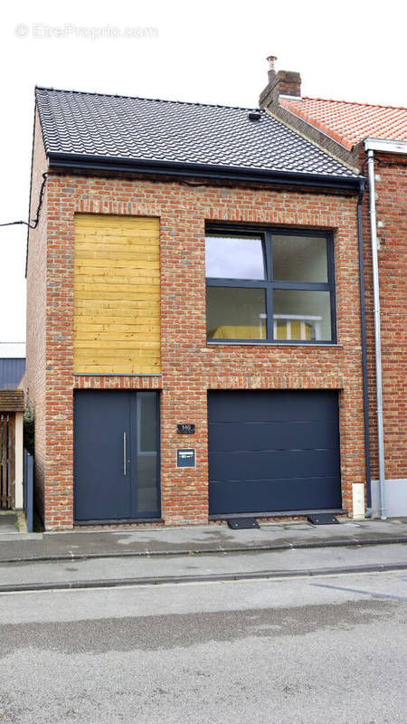 Maison à HAZEBROUCK