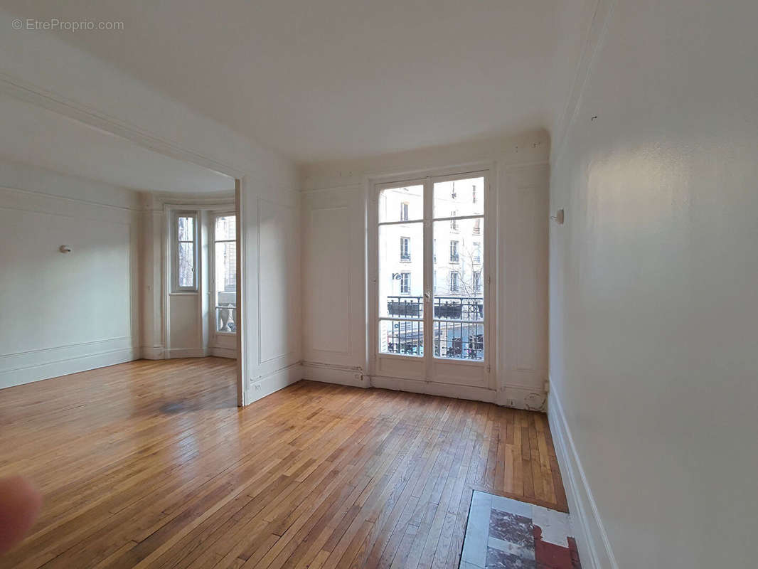 Appartement à PARIS-15E