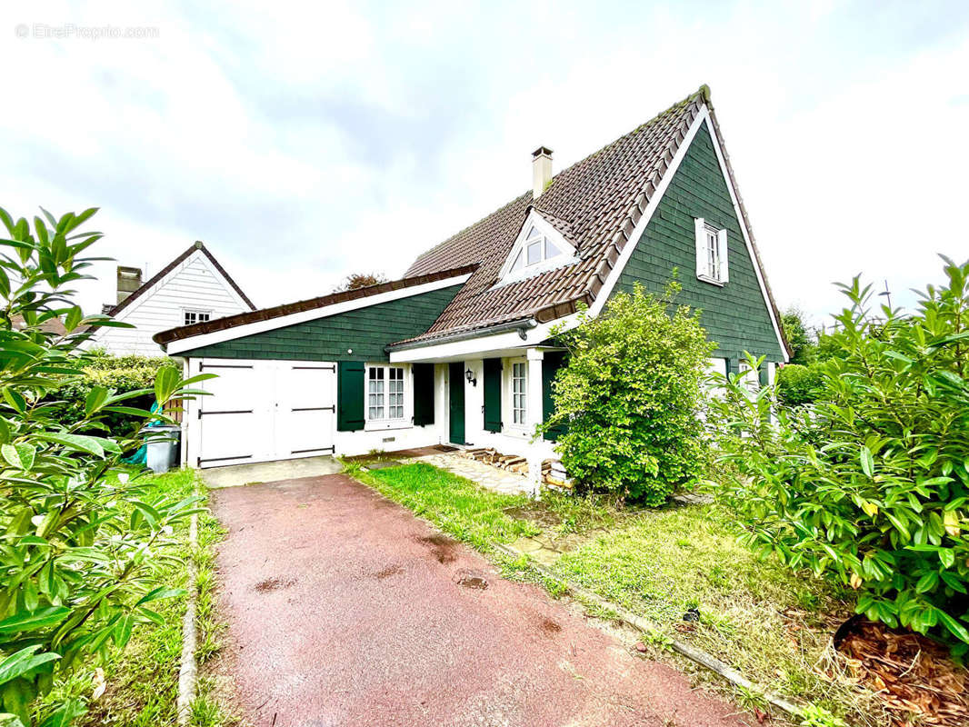 Maison à MAISONS-LAFFITTE