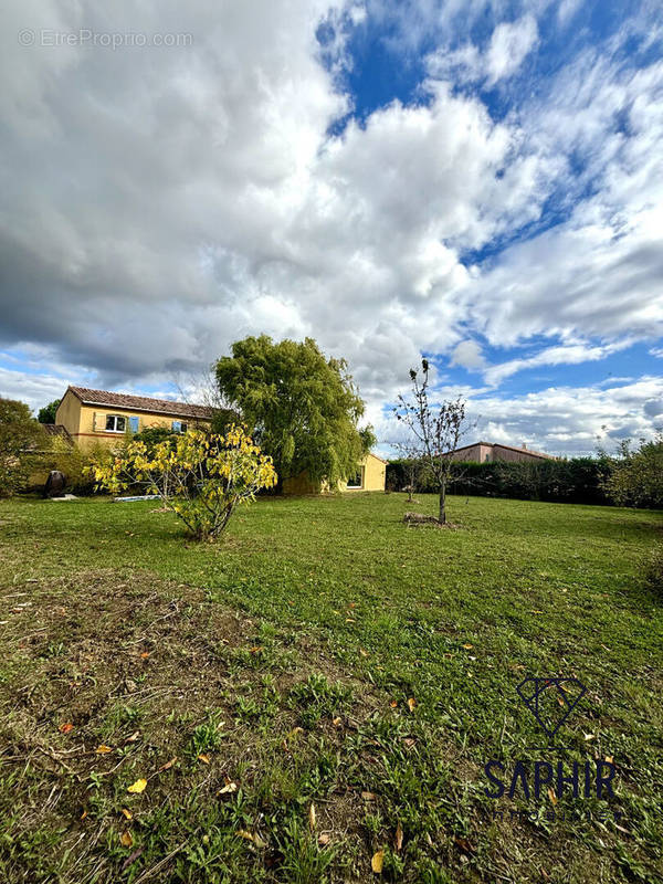 Maison à VILLARIES