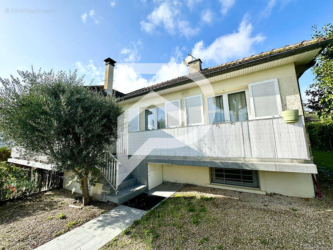 Maison à CHATELLERAULT