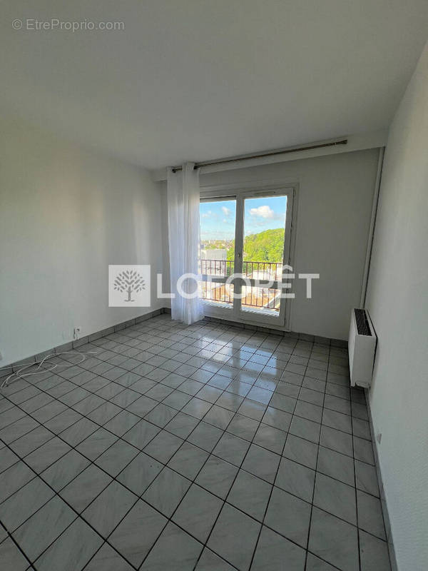 Appartement à ROSNY-SOUS-BOIS