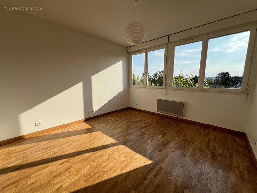 Appartement à LE PERREUX-SUR-MARNE