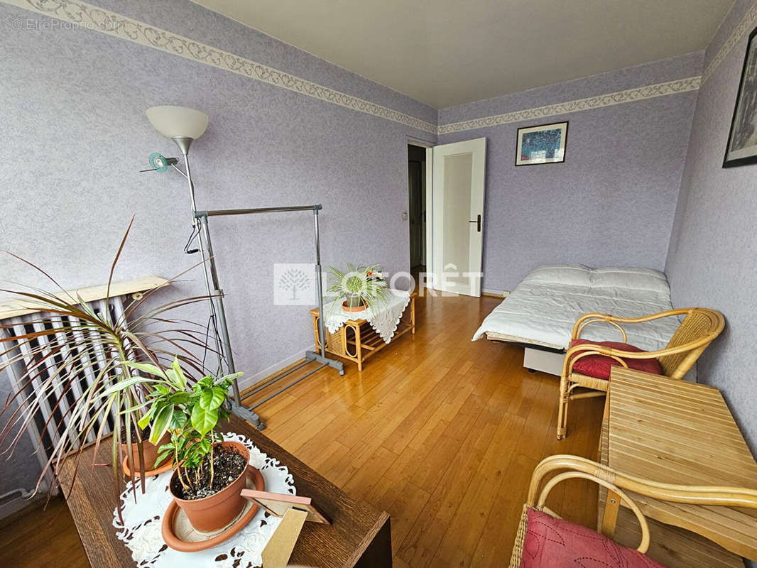 Appartement à MONTROUGE