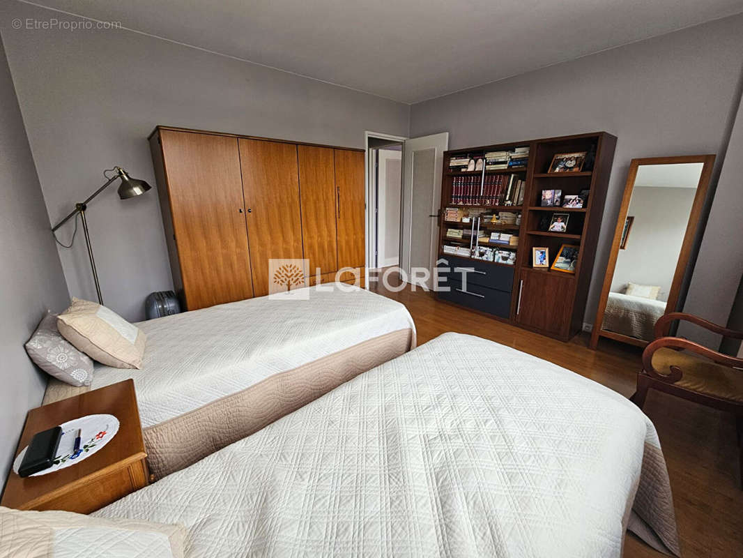 Appartement à MONTROUGE