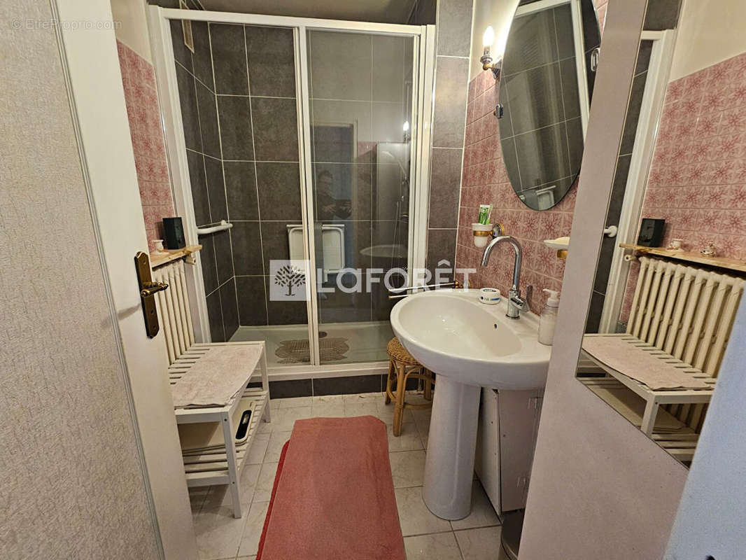 Appartement à MONTROUGE