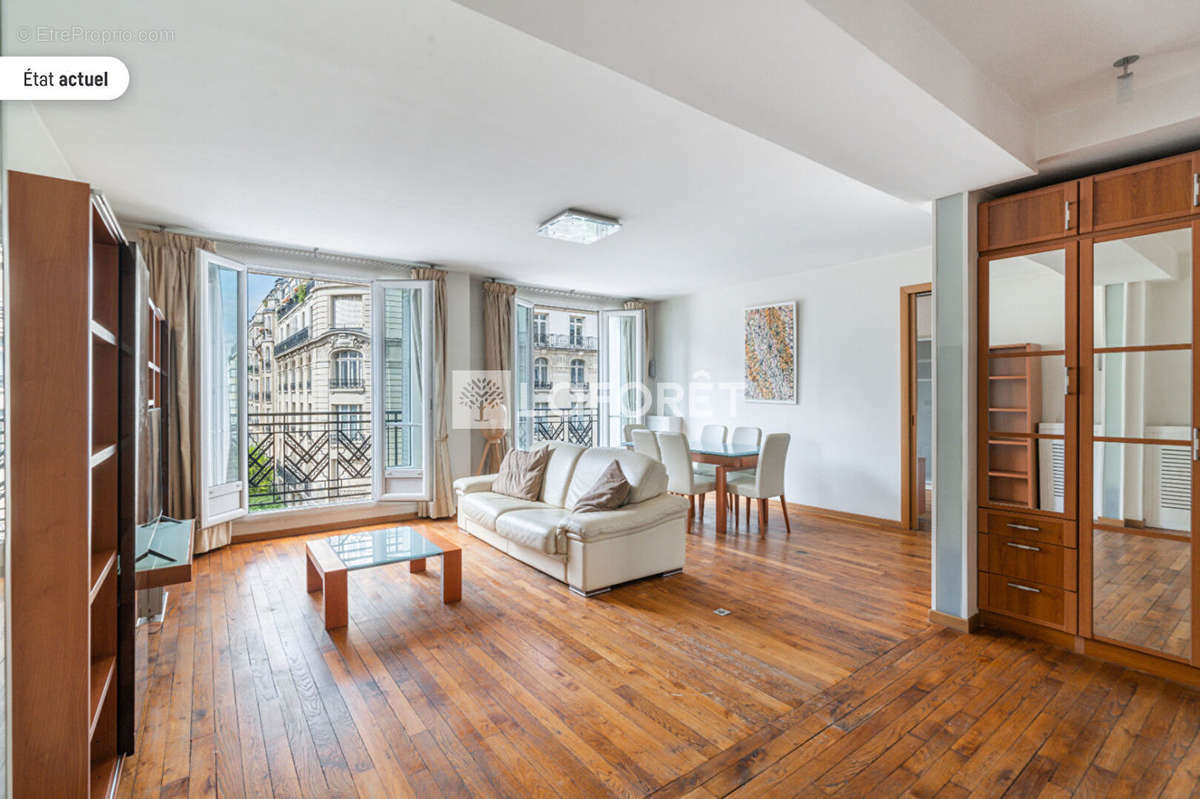 Appartement à PARIS-17E