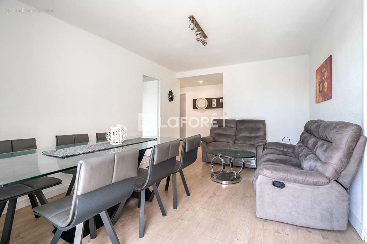 Appartement à MARSEILLE-8E