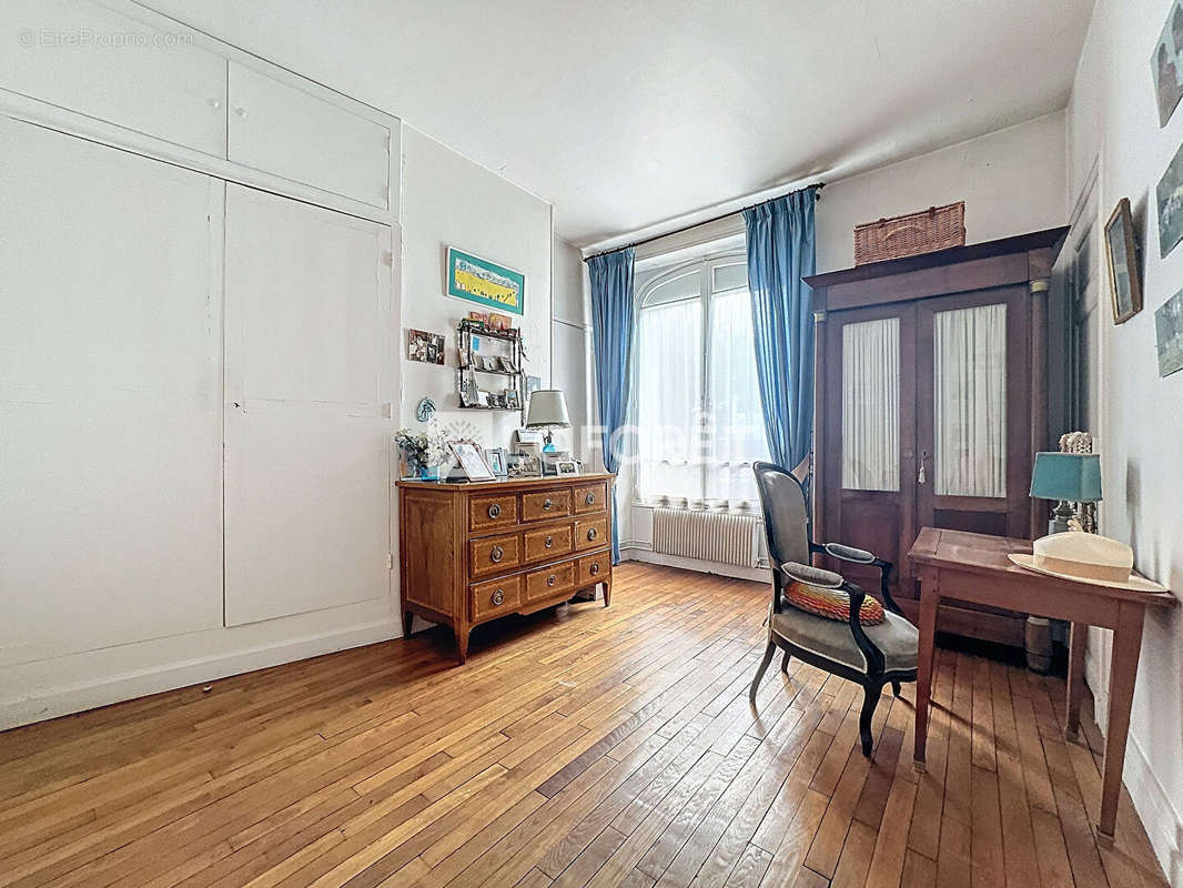 Appartement à BOURG-LA-REINE