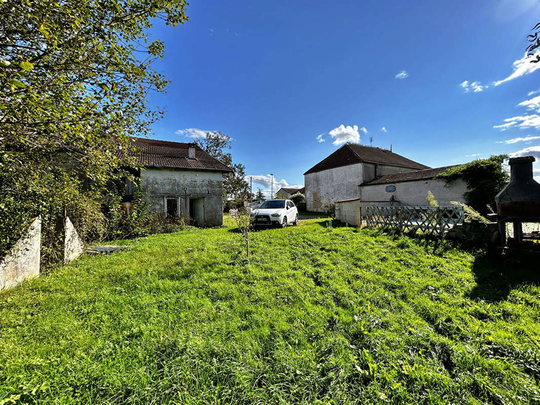 Maison à CHARLIEU