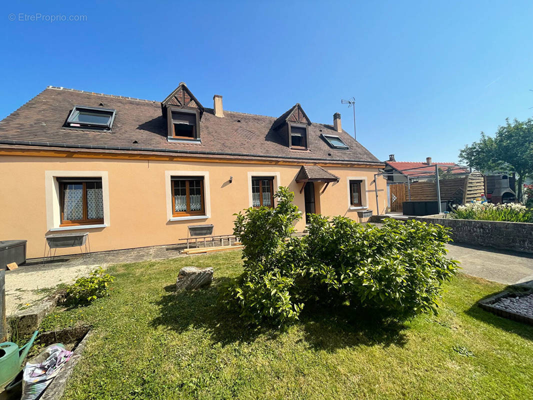 Maison à CHARTRES