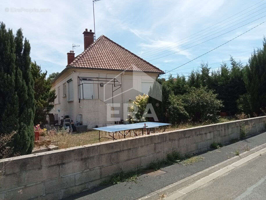 Maison à CUISE-LA-MOTTE