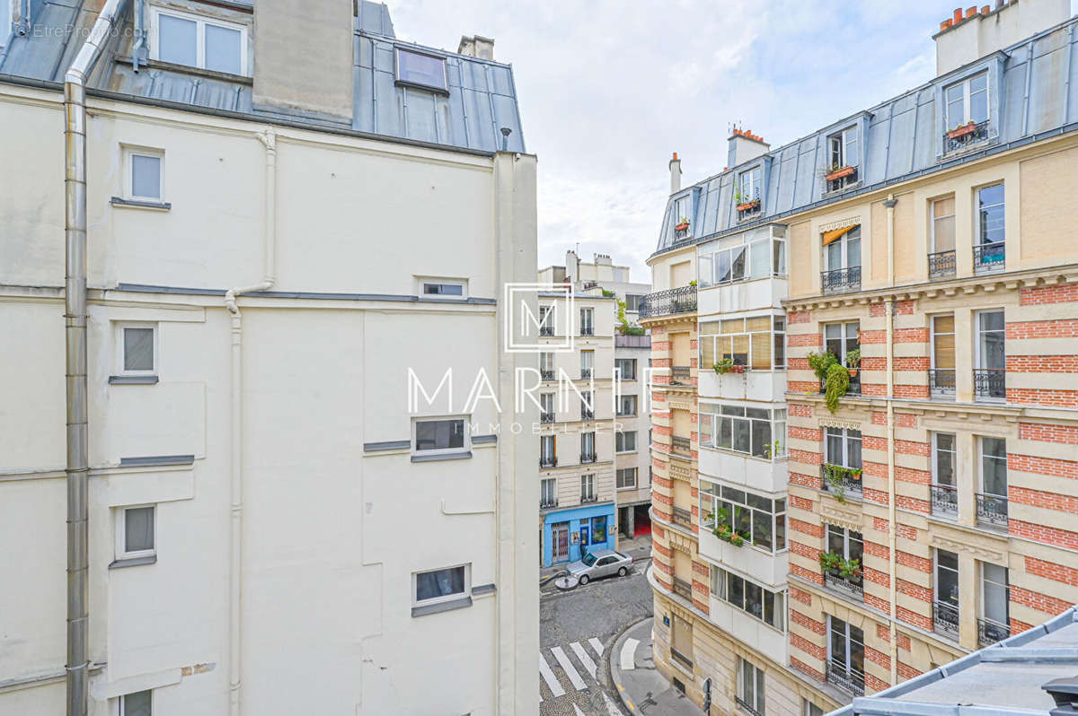 Appartement à PARIS-9E