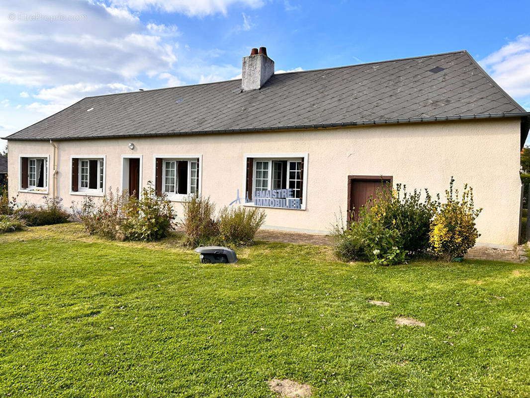 Maison à ANGERVILLE-L&#039;ORCHER