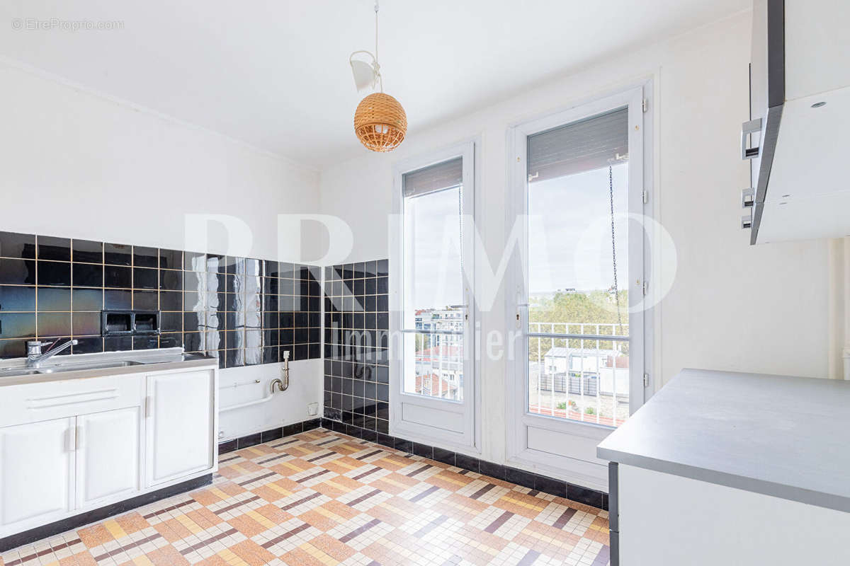 Appartement à MONTROUGE