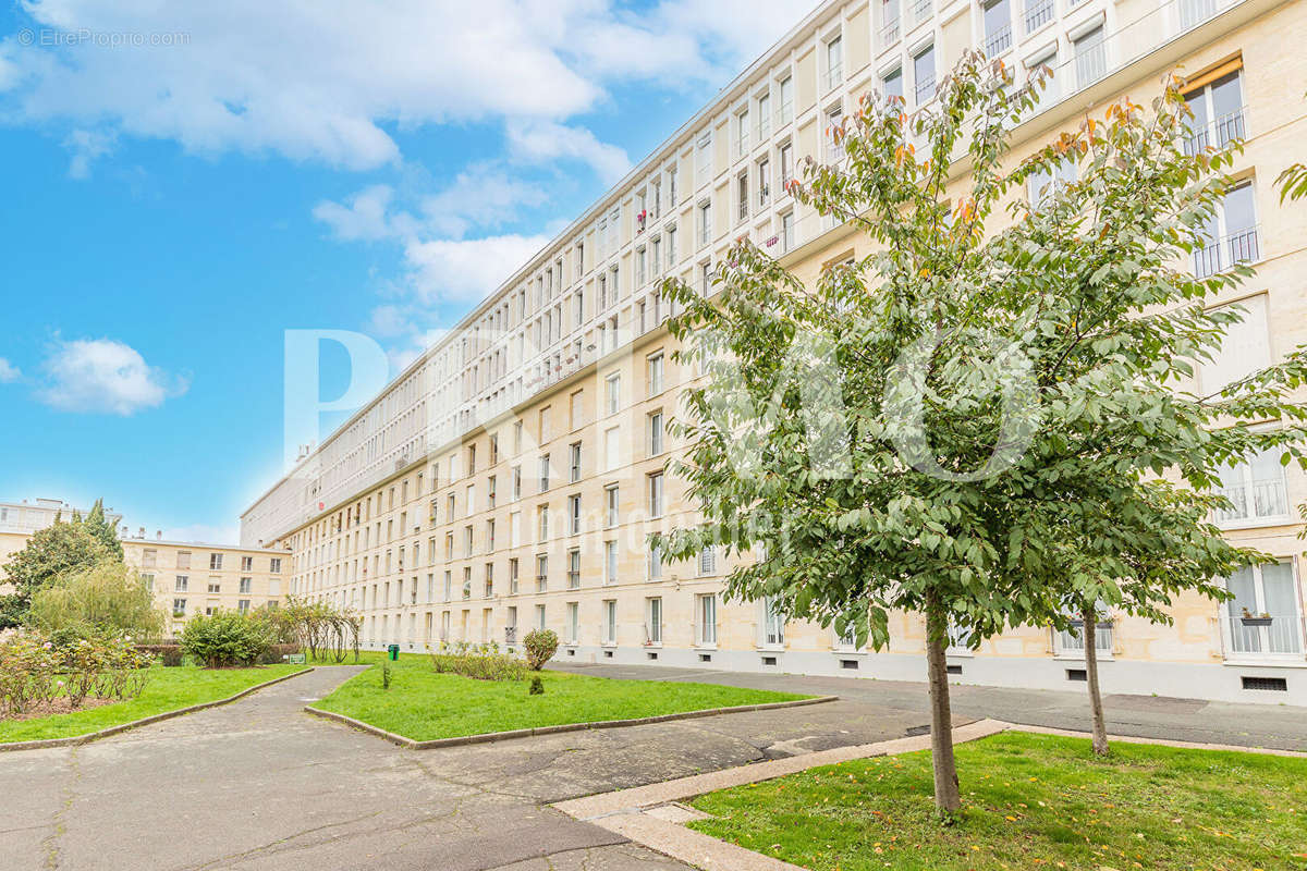 Appartement à MONTROUGE