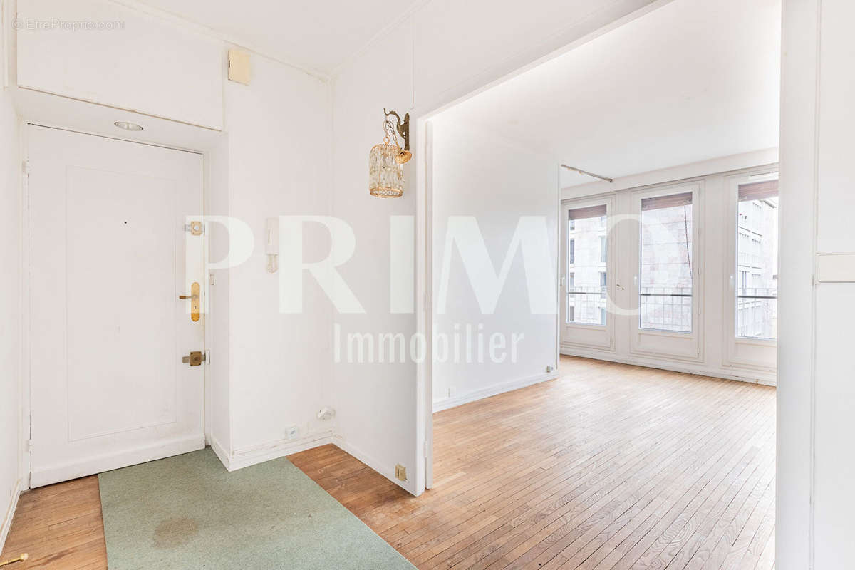 Appartement à MONTROUGE