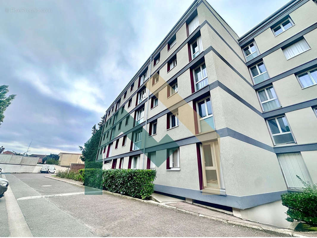 Appartement à SAINT-DENIS