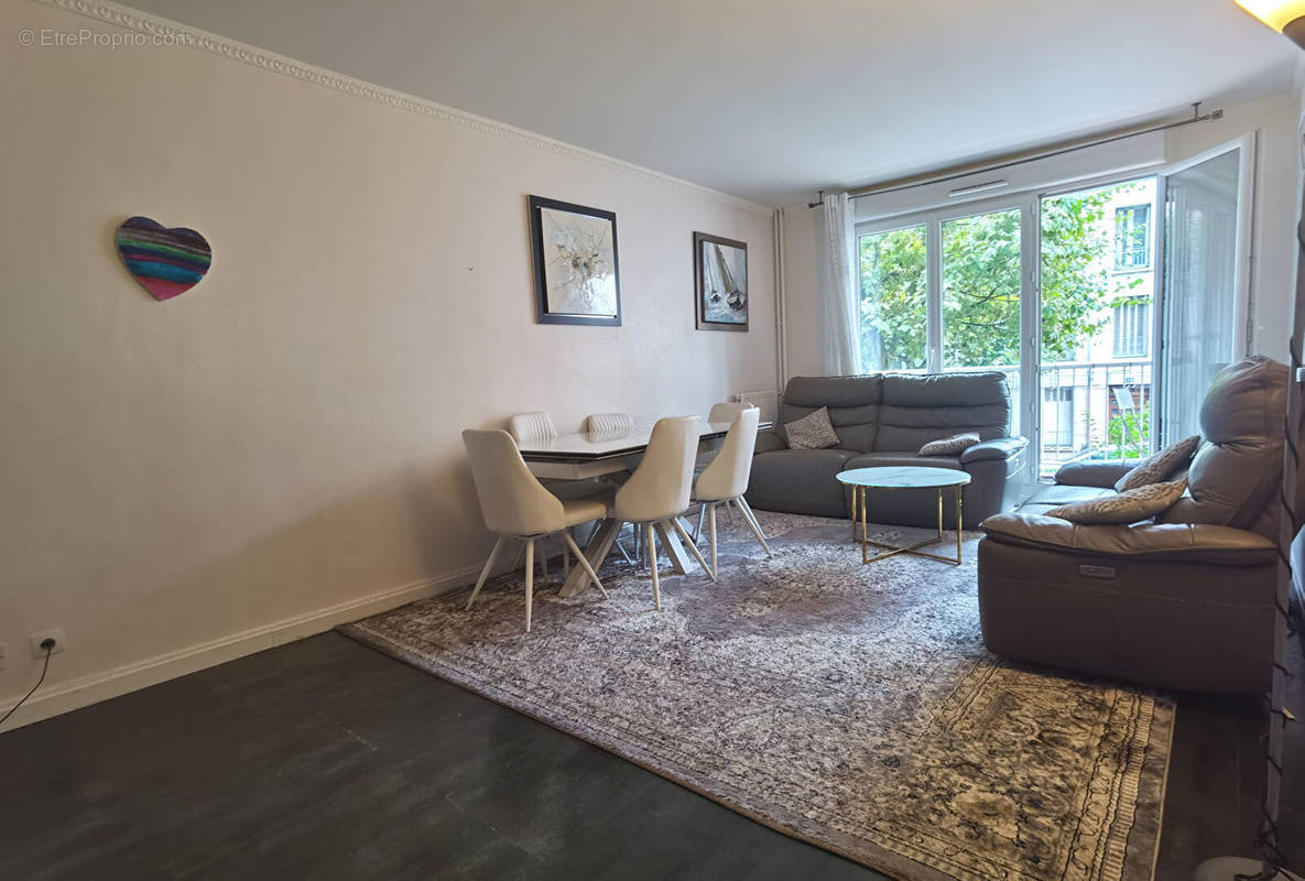 Appartement à ROSNY-SOUS-BOIS