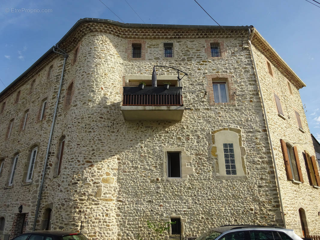 Appartement à SAINT-HILAIRE-DE-BRETHMAS