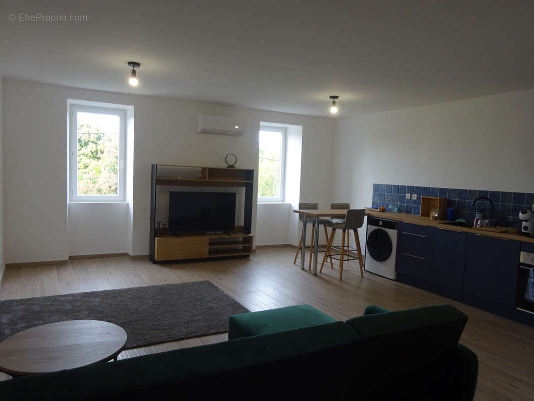 Appartement à SAINT-HILAIRE-DE-BRETHMAS