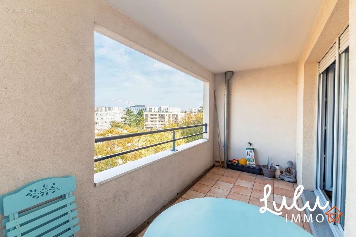 Appartement à LYON-8E