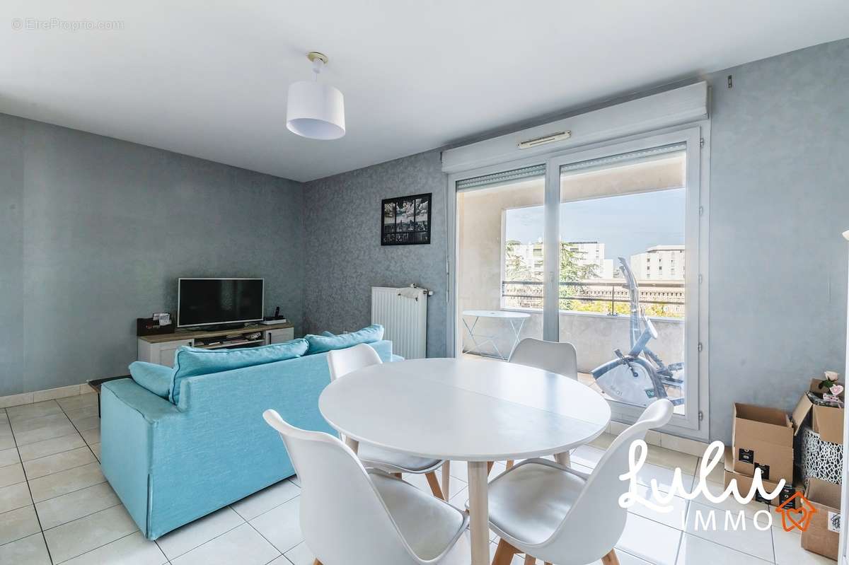 Appartement à LYON-8E